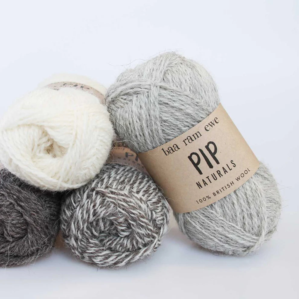 Baa Ram Ewe 4ply - 001 White Rose (100% British Wool)