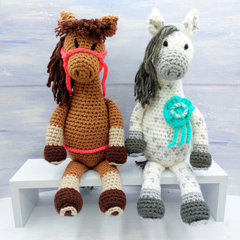 Wee Woolly Wonderfuls - Sundance and Storm the Horses