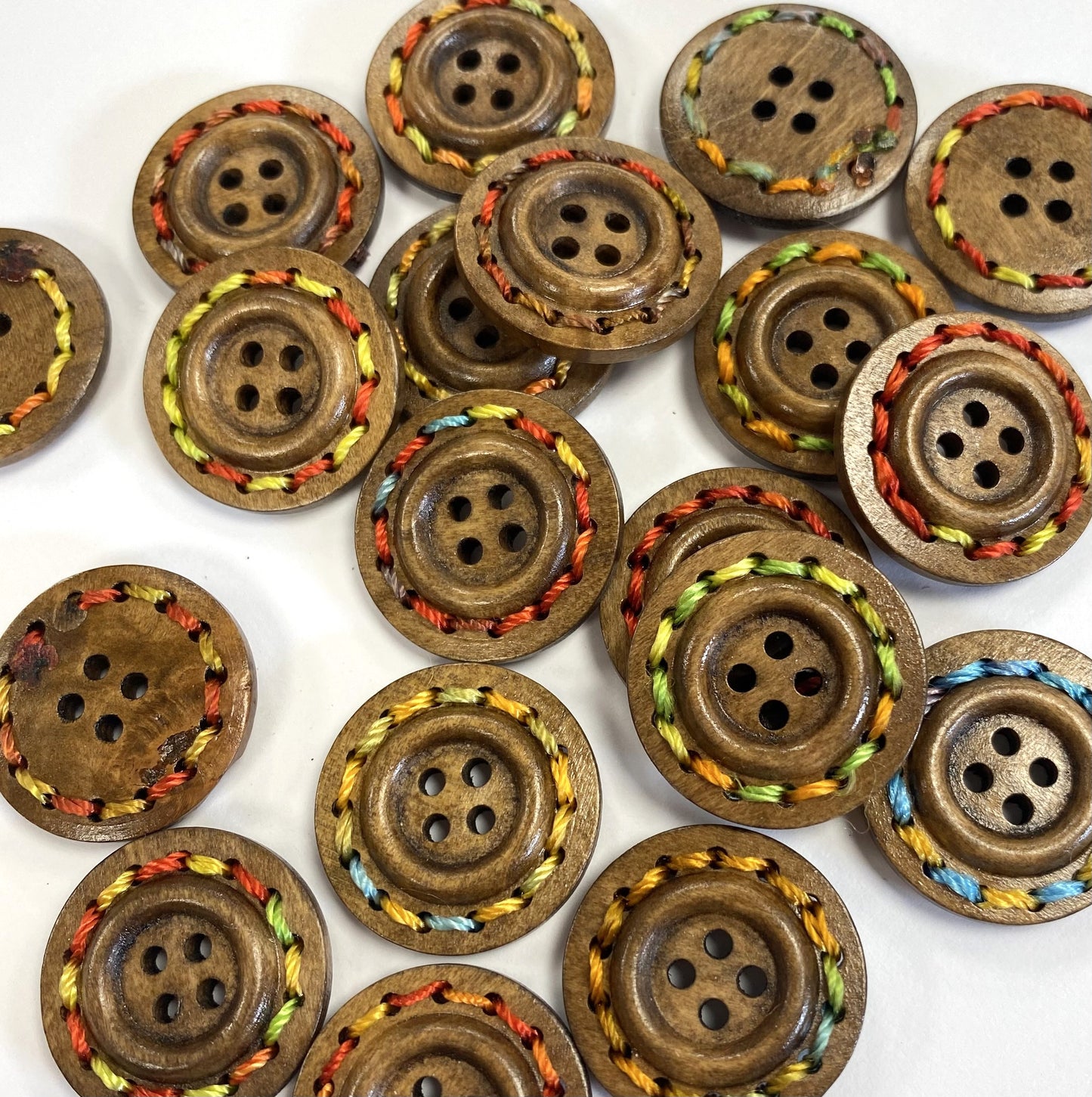 Buttons Wooden Stitched