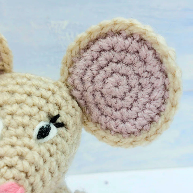 Wee Woolly Wonderfuls - Mabel Mouse Crochet Pattern