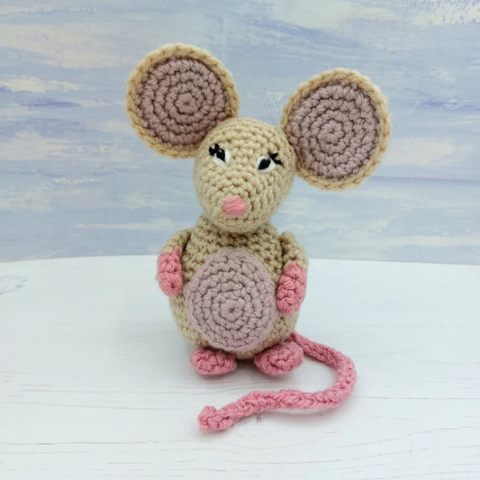 Wee Woolly Wonderfuls - Mabel Mouse Crochet Pattern