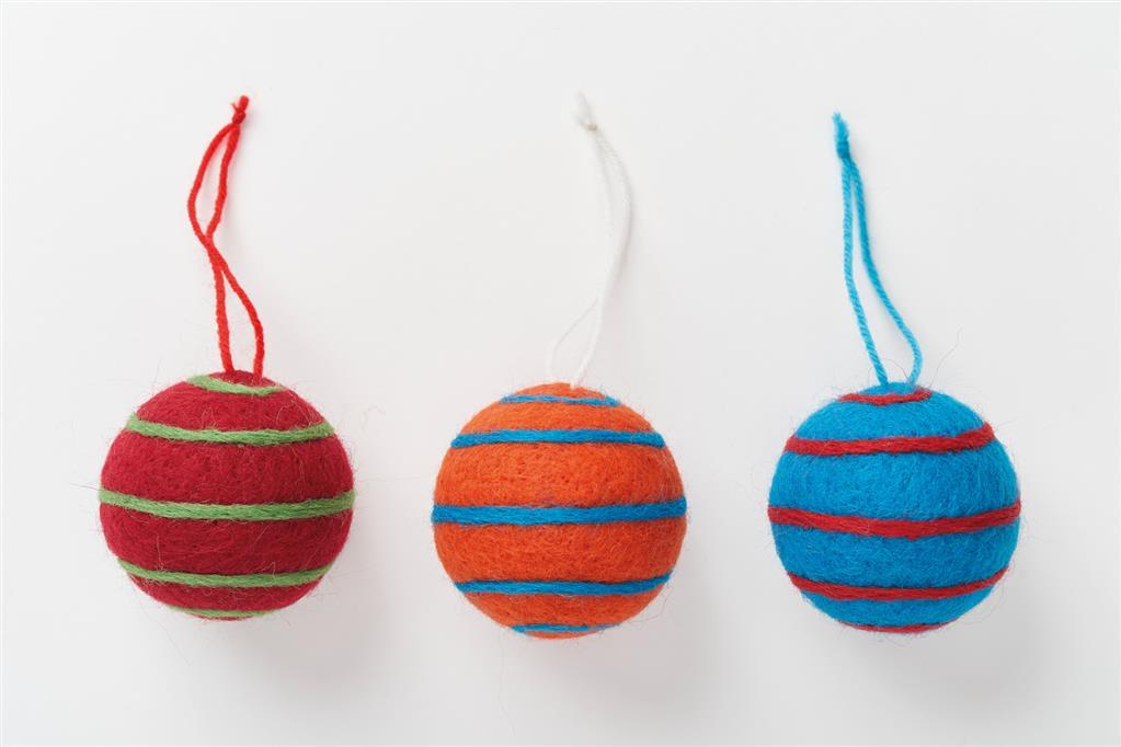 Needle Felting Kit - Christmas Baubles