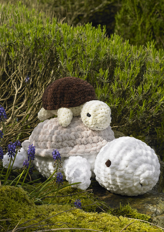 James C Brett Crochet Pattern - Tortoise Toys JB935