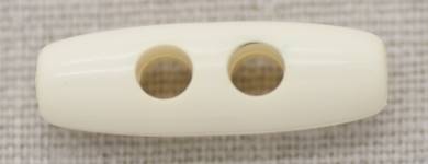 Toggles 2 hole Italian plastic toggle 30mm - Cream